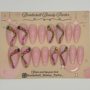 Beautiful Handmade Custom Press Ons Small/Medium